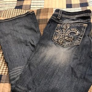 Miss Me Buckle Easy Boot mid rise jeans